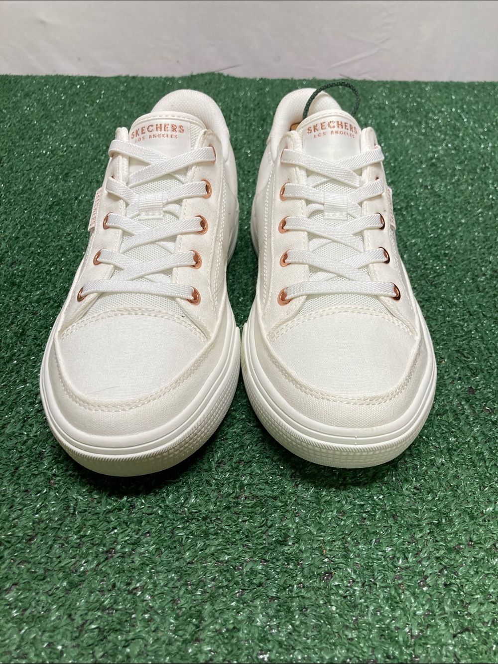 Skechers Women's Canvas Low-Top slip-in Sneakers 117197 sz 8.5 (OKPM-09-19) - Picture 2 of 10